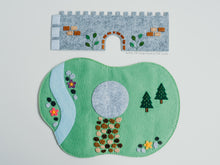 Load image into Gallery viewer, journeyscapes™️ Castle Felt Mat (with 3D Castle)
