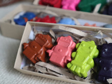 Load image into Gallery viewer, Robot Crayons (Box of 8)
